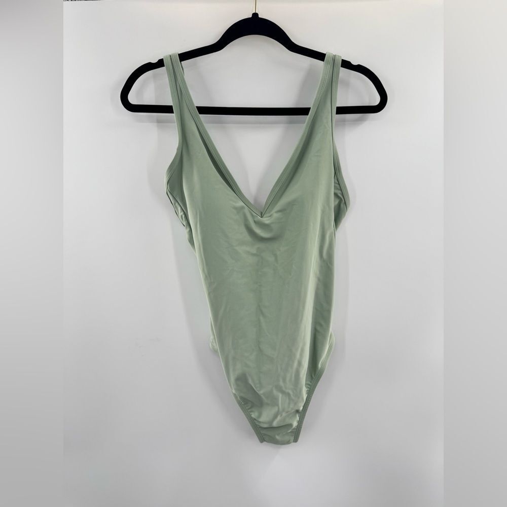 3For$20 Kon Sol Green Swim suit NWT size 14w